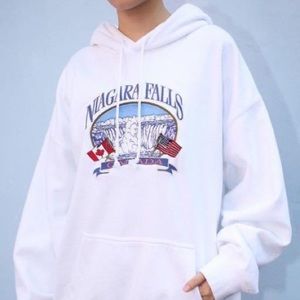 Brandy melville niagara falls white erica hoodie